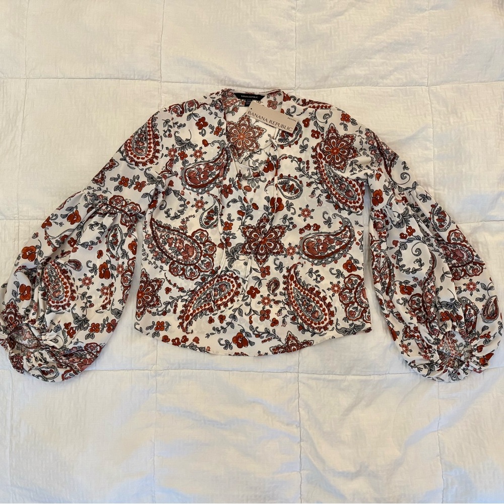 *NWT* Banana Republic Paisley Bell Sleeve Blouse